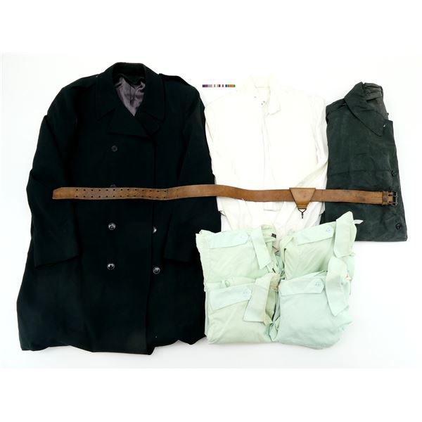 ASSORTED CANADIAN MILITARY CLOTHING LOT