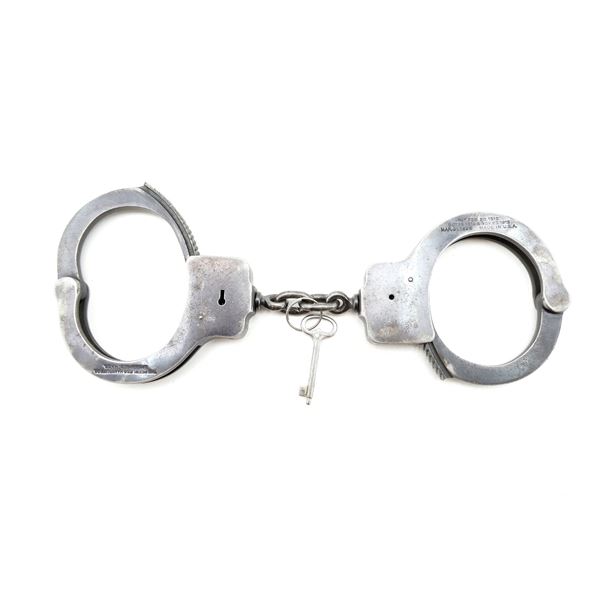 VINTAGE PEERLESS HANDCUFFS