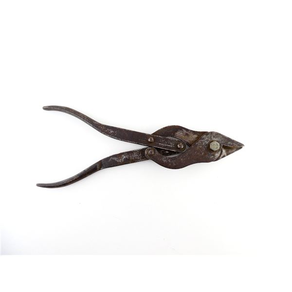 WWII CANADIAN MILITARY WIRE CUTTERS