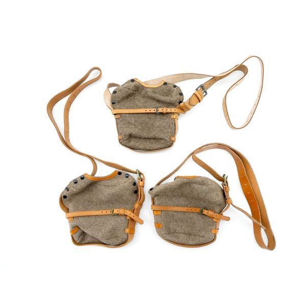 BRITISH MILITARY / MILITARY STYLE CANTEEN CARRIER LOT