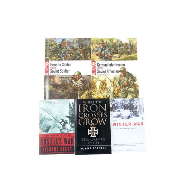 ASSORTED WWII RUSSIAN / GERMAN MILITARY BOOK LOT