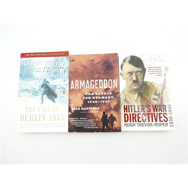 ASSORTED WWII GERMAN MILITARY BOOK LOT