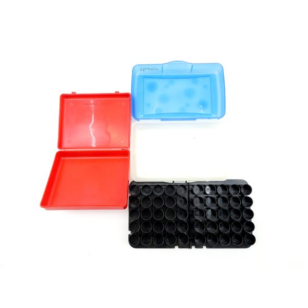 ASSORTED PLASTIC STORAGE CONTAINERS LOT