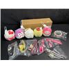 Image 1 : 12PC Hello Kitty & Friends Squishies/Keychains/Sticker Set - New in Box