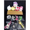 Image 1 : 12PC Hello Kitty & Friends Squishies/Keychains/Sticker Set - New in Box