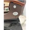 Image 6 : Gulfstream La Tulip Professional Pedicure Spa Chair with Shiatsulogic Massage & Jet, and rolling cha