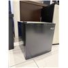 Image 2 : Magic Chef 1.7 cu. ft. Mini Refrigerator with Freezer – Black – ENERGY STAR [x=#82