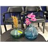 Image 2 : 2 Hand-Blown Iridescent Blue-Green Glass Vases with Faux Orchid and Floral Accents