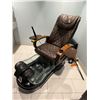 Image 6 : Gulfstream La Tulip Professional Pedicure Spa Chair with Shiatsulogic Massage & Jet