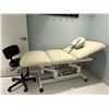 Image 3 : Silhouet-Tone Laguna Professional Electric Spa Table with Magnetic MAX30 Actuators & Technician Stoo