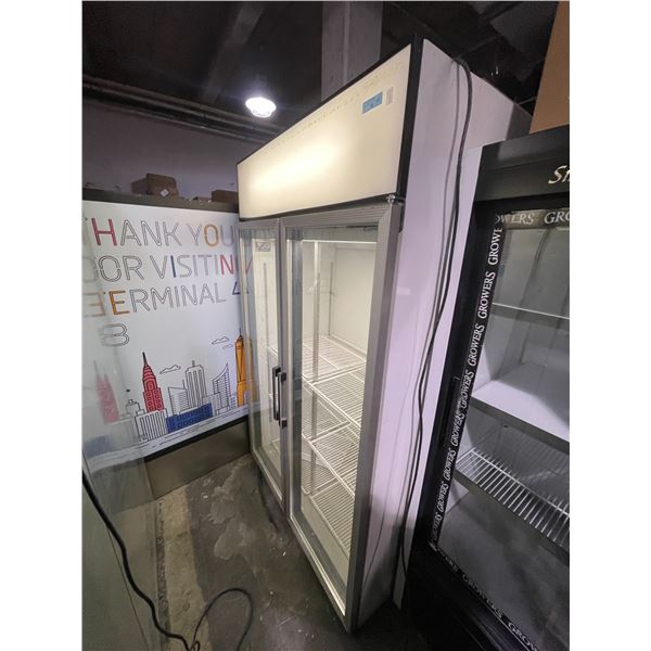 Coldstream  Commercial Refrigerator (Model RSCP48GH - Serial #94C087C) - Tested to power on