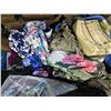 Image 3 : Pallet of Assorted Women's Clothing - Lightweight Garments