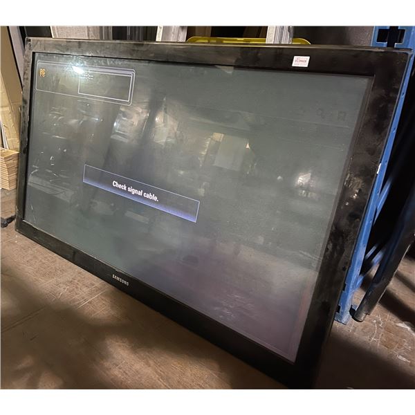 Samsung 50" Plasma TV (PN50C550G1F - Tested, Powers On), without Remote Control - Lower-left glass c
