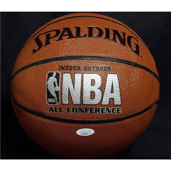 Los Angeles Lakers Andrew Bynum Signed Spalding Indoor/Outdoor Basketball JSA Authenticated