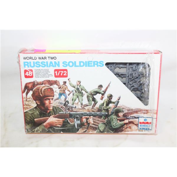 NEW VTG WII RUSSIAN SOLDIERS