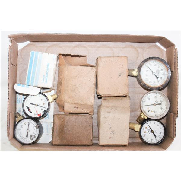 FLAT ASSORTED PRESURE GAUGES