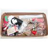 Image 1 : FLAT OF ASSORTED SEWING AND CRAFT STUFF