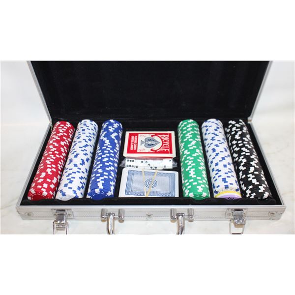 POKER / TEXAS HOLD'EM CHIPS SET IN ALUMINUM CASE