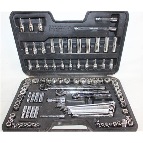 MASTERCRAFT SOCKET SET AND TOOL KIT
