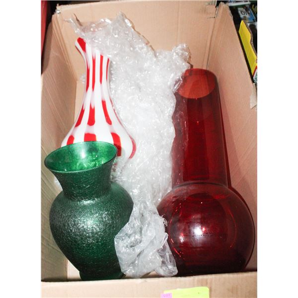 3 VASES