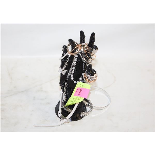 NEW IDEAL HAND-SHAPED JEWELRY DISPLAY STAND WITH