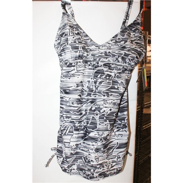 NEW TYR WOMEN'S TANKINI SIZE 6