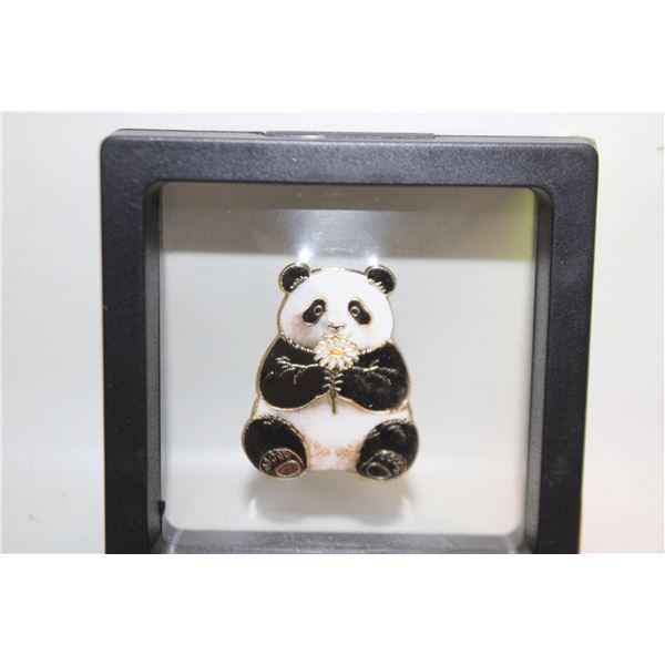NEW PANDA ENAMEL WITH DAISY PIN WITH