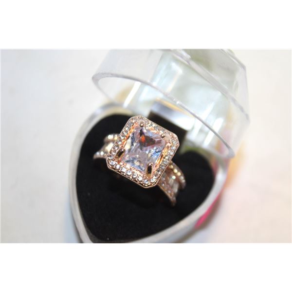 ESTATE RING SZ8