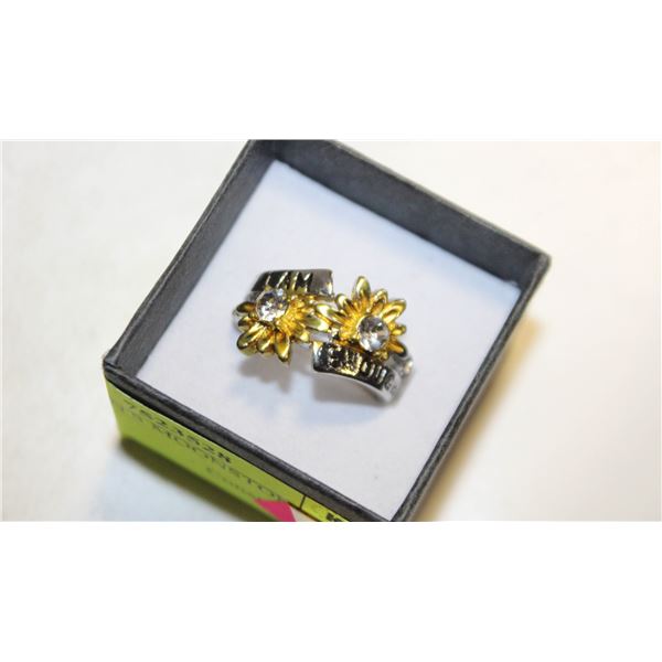 NEW WAMEN'S MOONSTONE RING SIZE 8