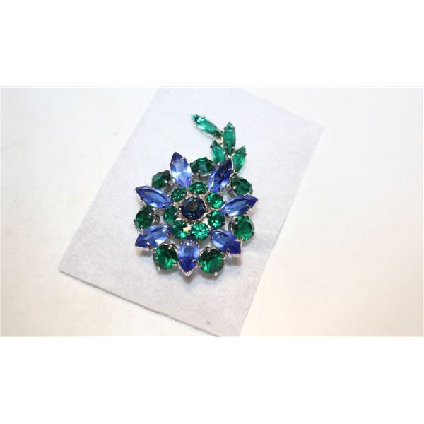 1960'S JULIANA BLUE & GREEN FLOWER BROOCH