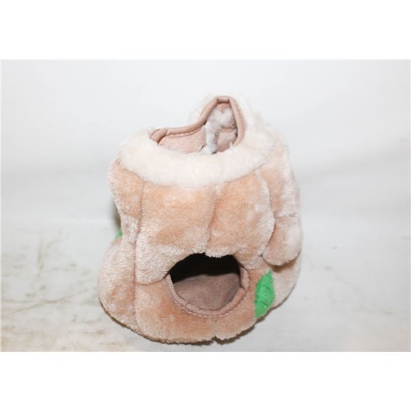 OUTWARD HOUND HIDE A SQUIRREL PLUSH