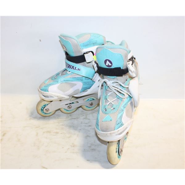 GIRLS AIRWALK ROLLERBLADES SIZE 1-4 ADJUSTABLE
