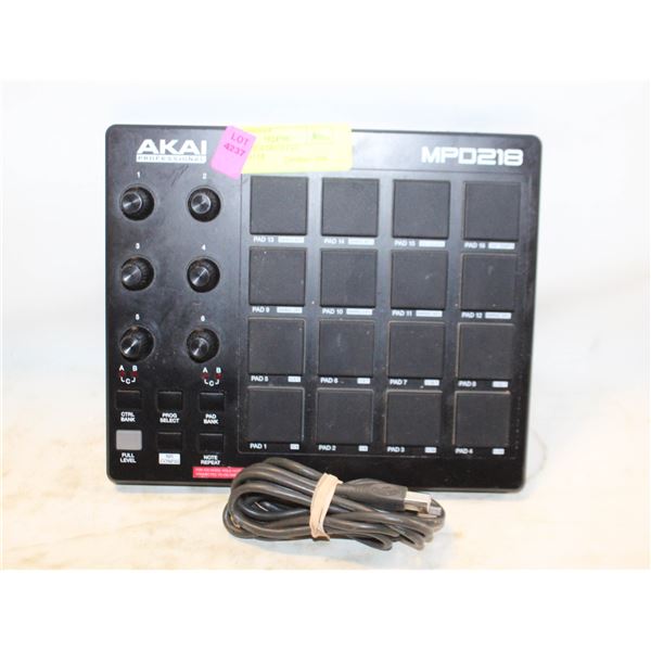 AKAI MPD218 DRUM PAD CONTROLLER