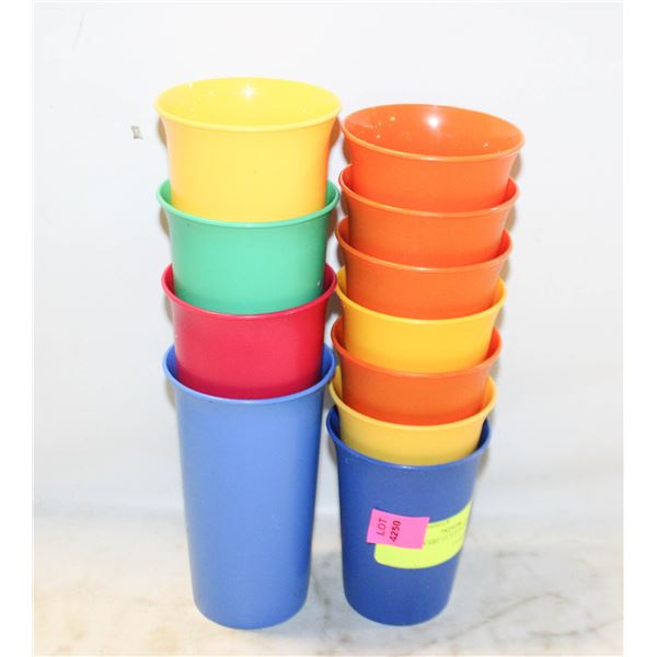 TUPPERWARE GLASS 8 OZ X7 + 10.5OZ X4
