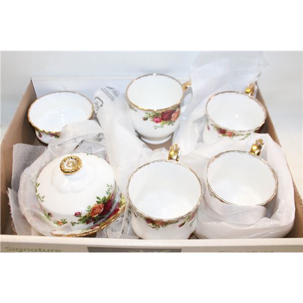 ROYAL ALBERT OLD COUNTRY ROSE