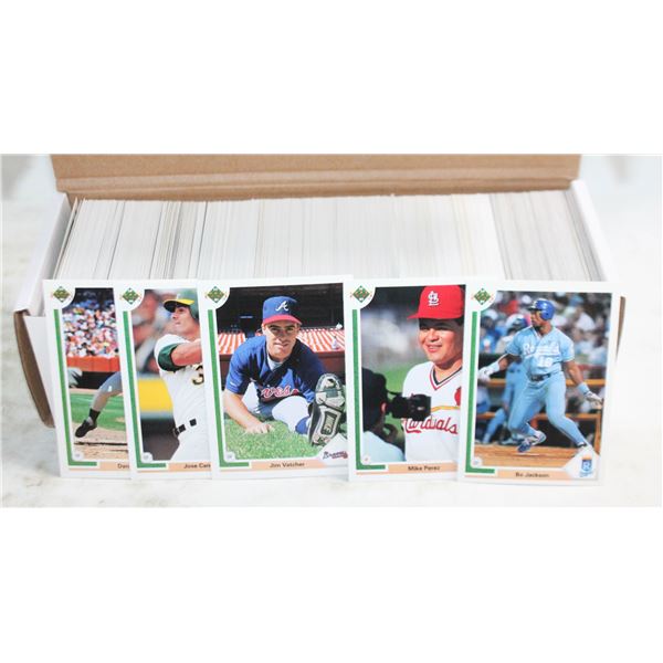 LOT OF 650 BASEBALL CARDS