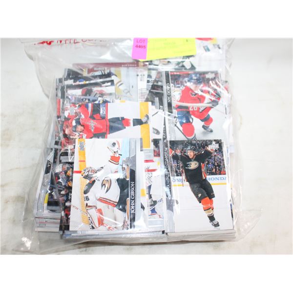 LOT OF 400 NHL CARDS
