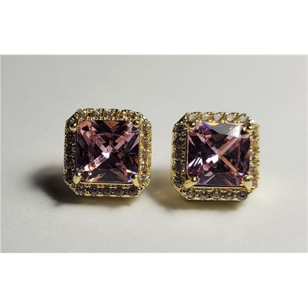 17)  SQUARE CUT LAB CREATED PINK