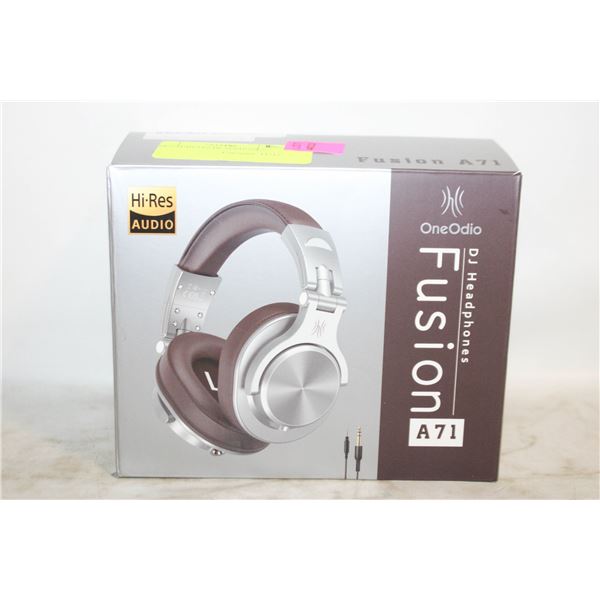 ONE STUDIO DJ HEADPHONES