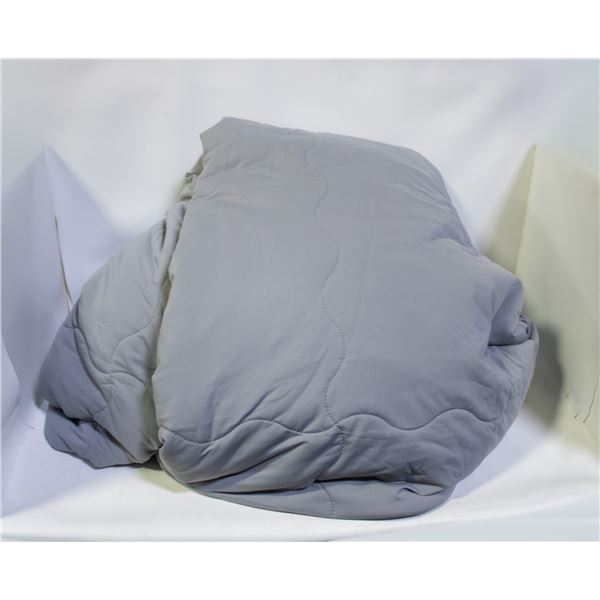 BERKSHIRE COOLING BLANKET GREY QUEEN SIZE