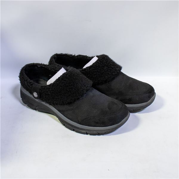 SKECHERS LINED CLOGS WITH MEMORY FOAM BLACK SIZE 8