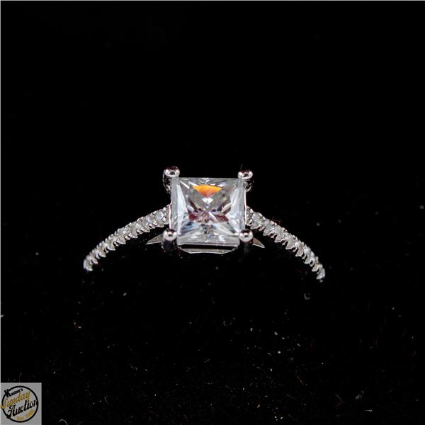 #4219-1.00CT GRA CERTIFIED PRINCESS CUT MOISSANITE
