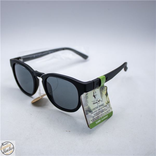 PAIR OF NEW FOSTER GRANT SUNGLASSES