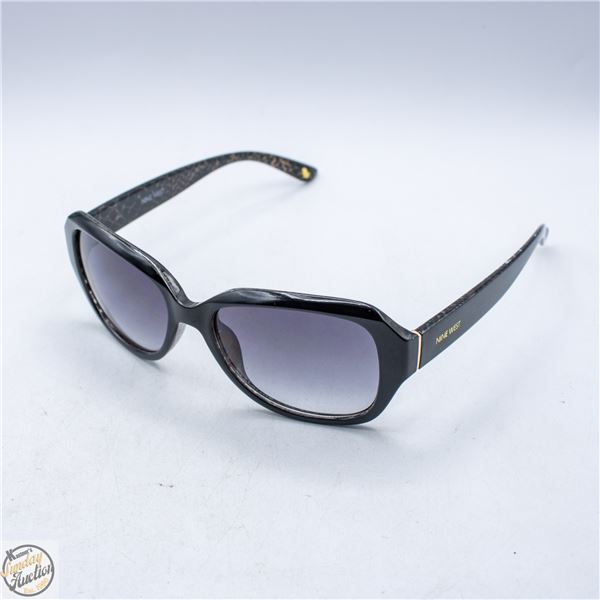 PAIR OF SUNGLASSES