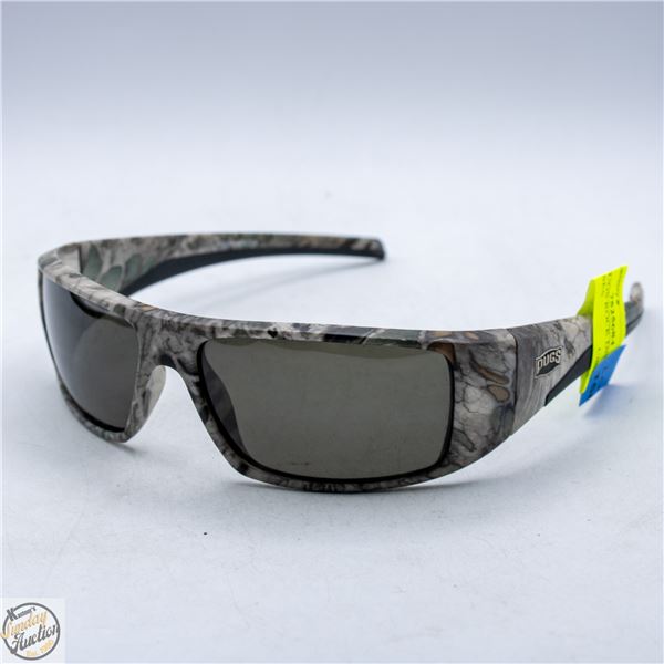PAIR OF PUGS ROCK DESIGN SUNGLASSES