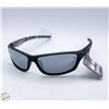Image 1 : PAIR OF SUNGLASSES