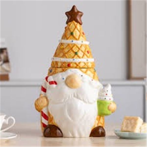 NEW YSERAMIC CHRISTMAS GNOME CERAMIC COOKIE JAR