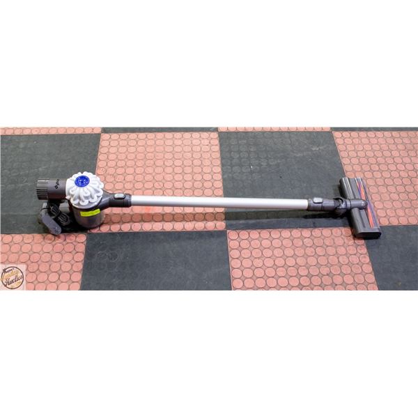 DYSON LOW-REACH BARE FLOOR VACUUM