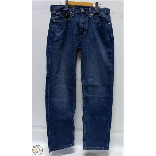 NEW LEVIS MENS 34 X 30 BLUE JEANS
