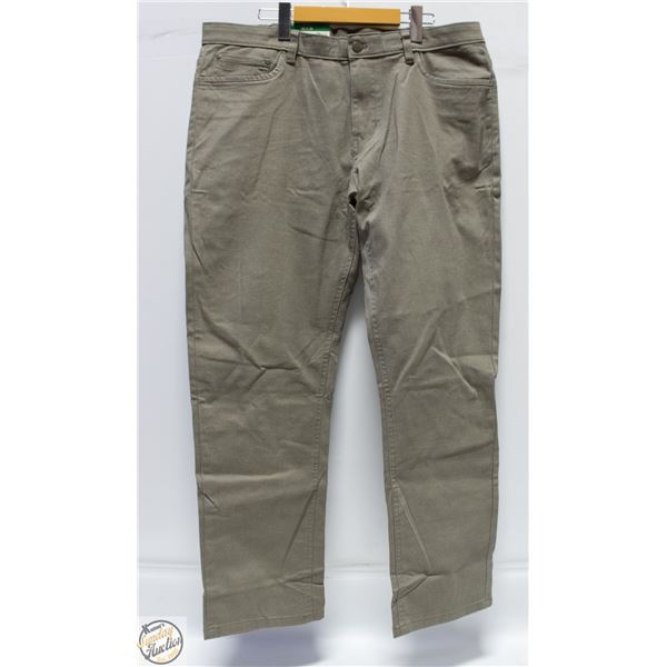 NEW ENGLISH LAUNDRY MENS 38 X 30 - 5 POCKET PANT